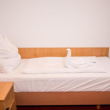 Hotel Restaurant Zehntscheune Sinsheim Zewnętrze zdjęcie