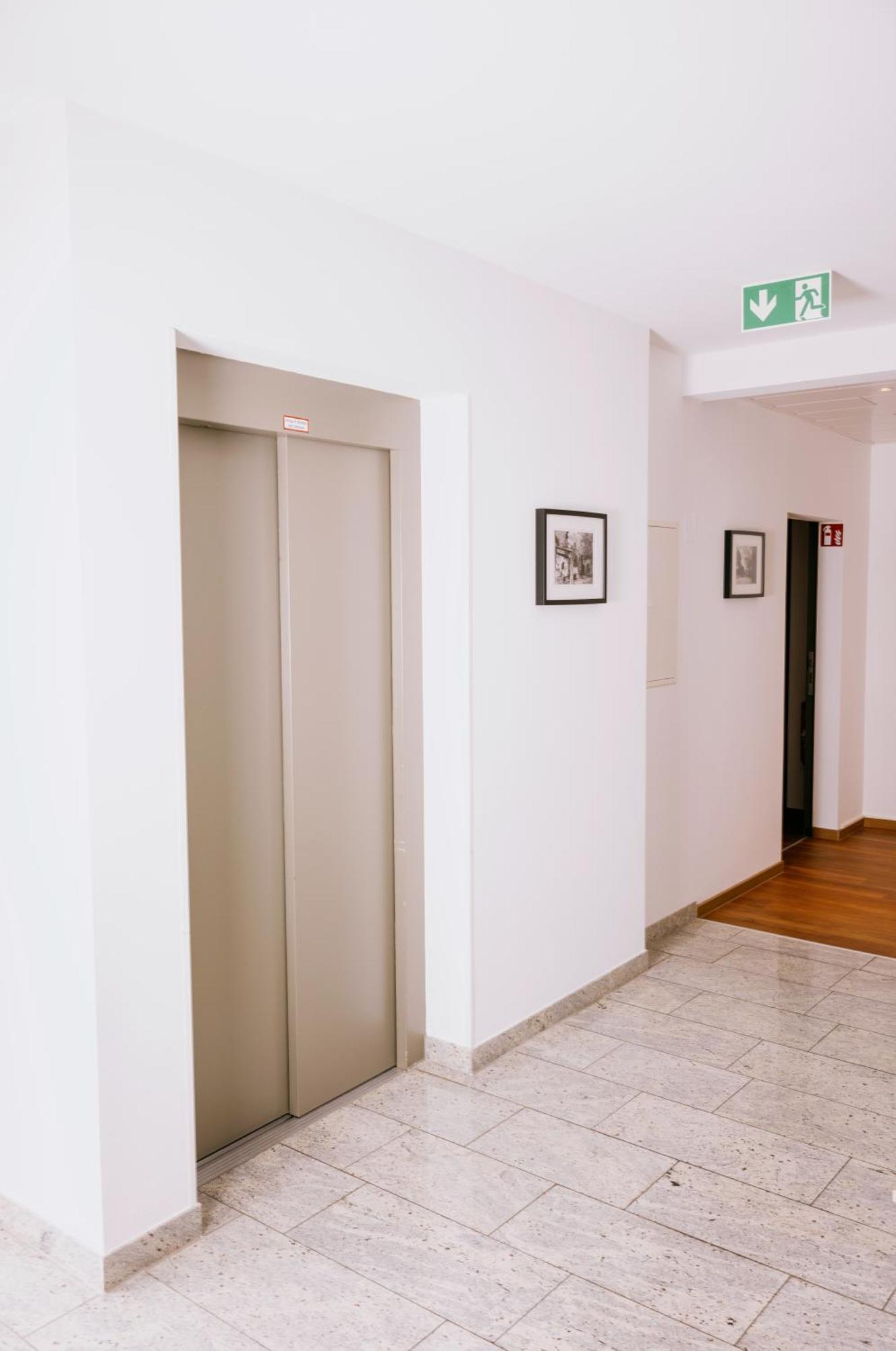 Hotel Restaurant Zehntscheune Sinsheim Zewnętrze zdjęcie