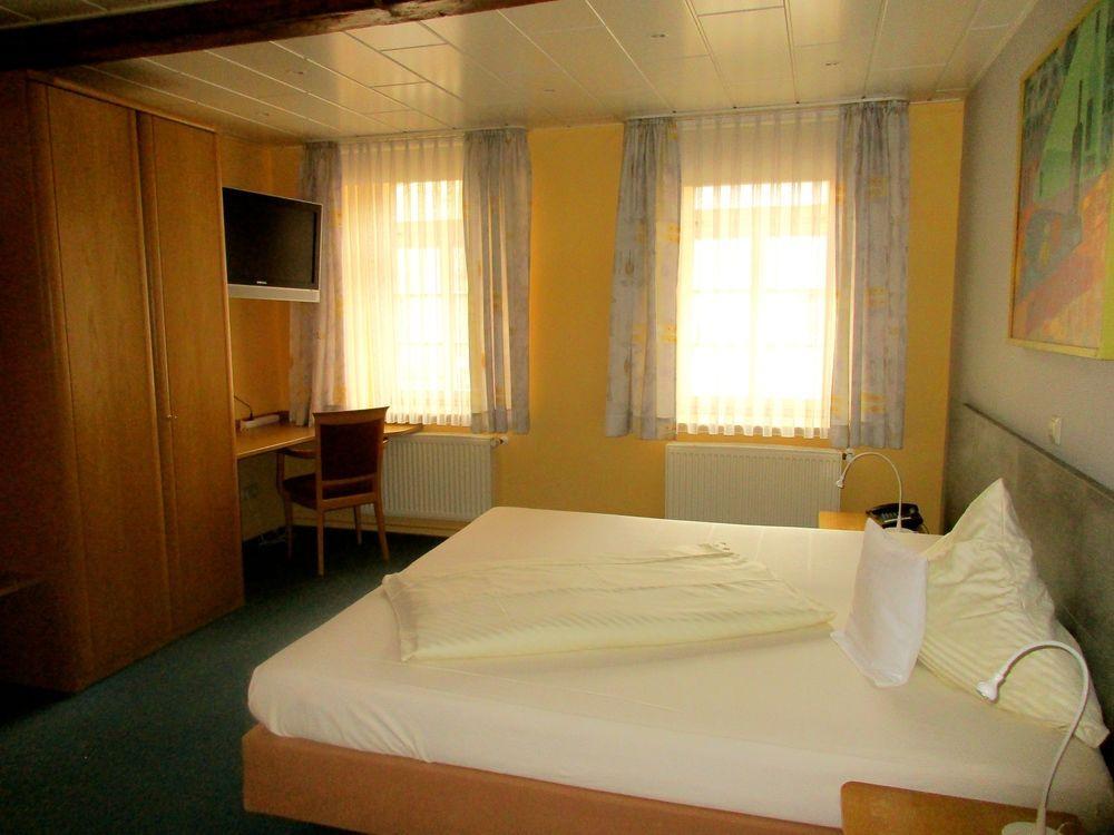 Hotel Restaurant Zehntscheune Sinsheim Zewnętrze zdjęcie